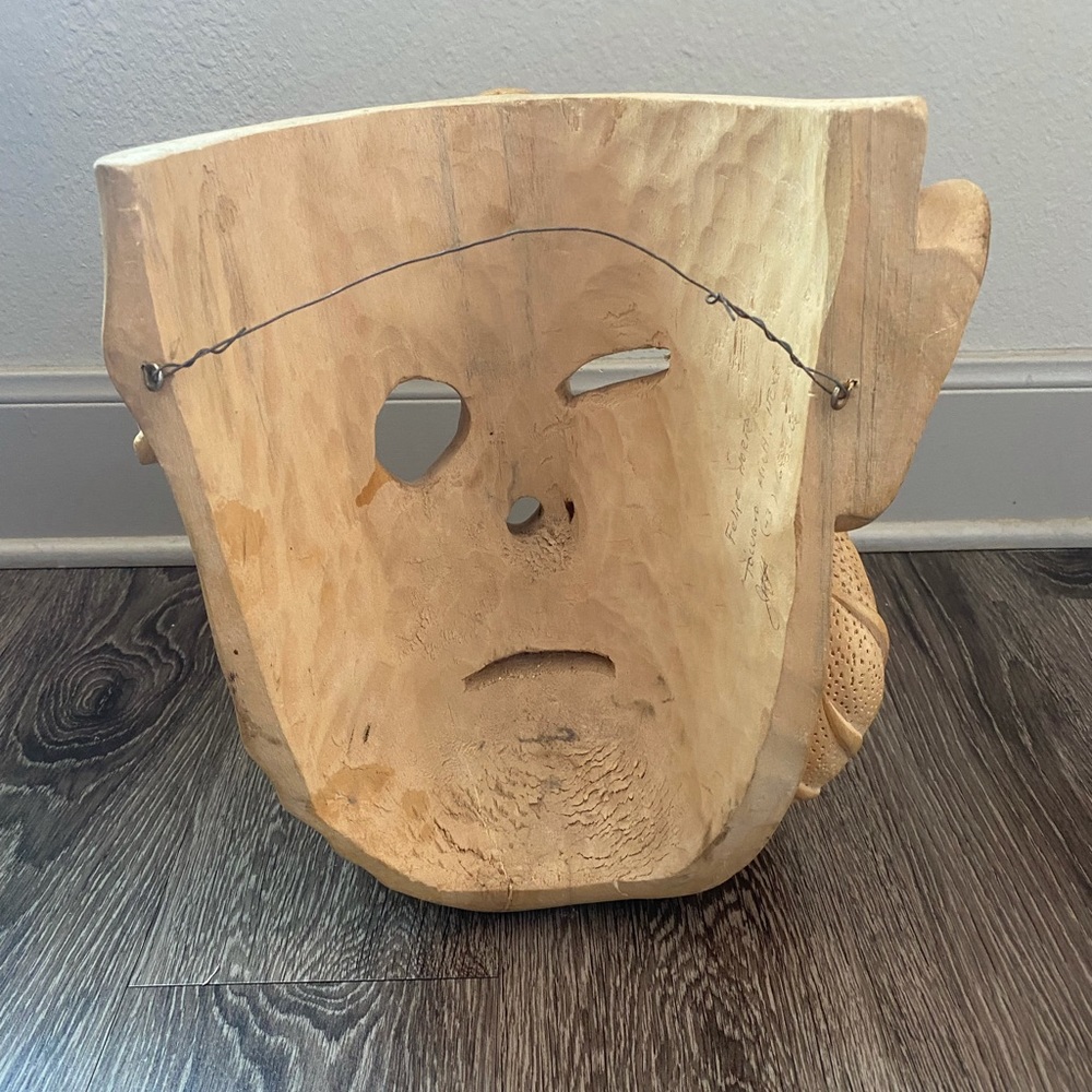 Mask - Picture 4 of 5